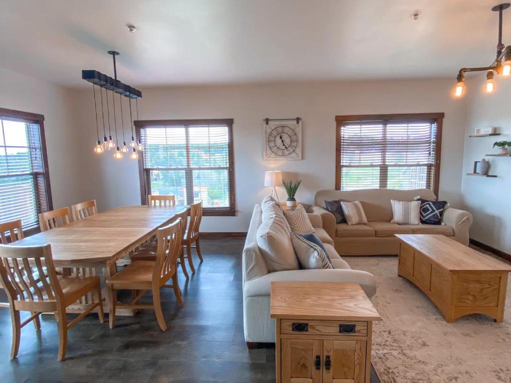 Remodeled Ski In-Out - 305 Soaring Eagle - Luxury! Dunmore Exterior photo